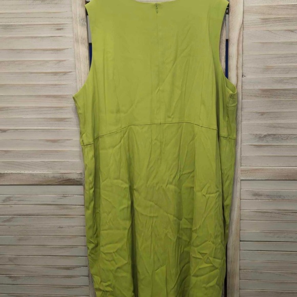 Universal Standard Raven Sheath Dress in Lime Green NWOT. Size 2xl (30/32W) - Picture 4 of 8